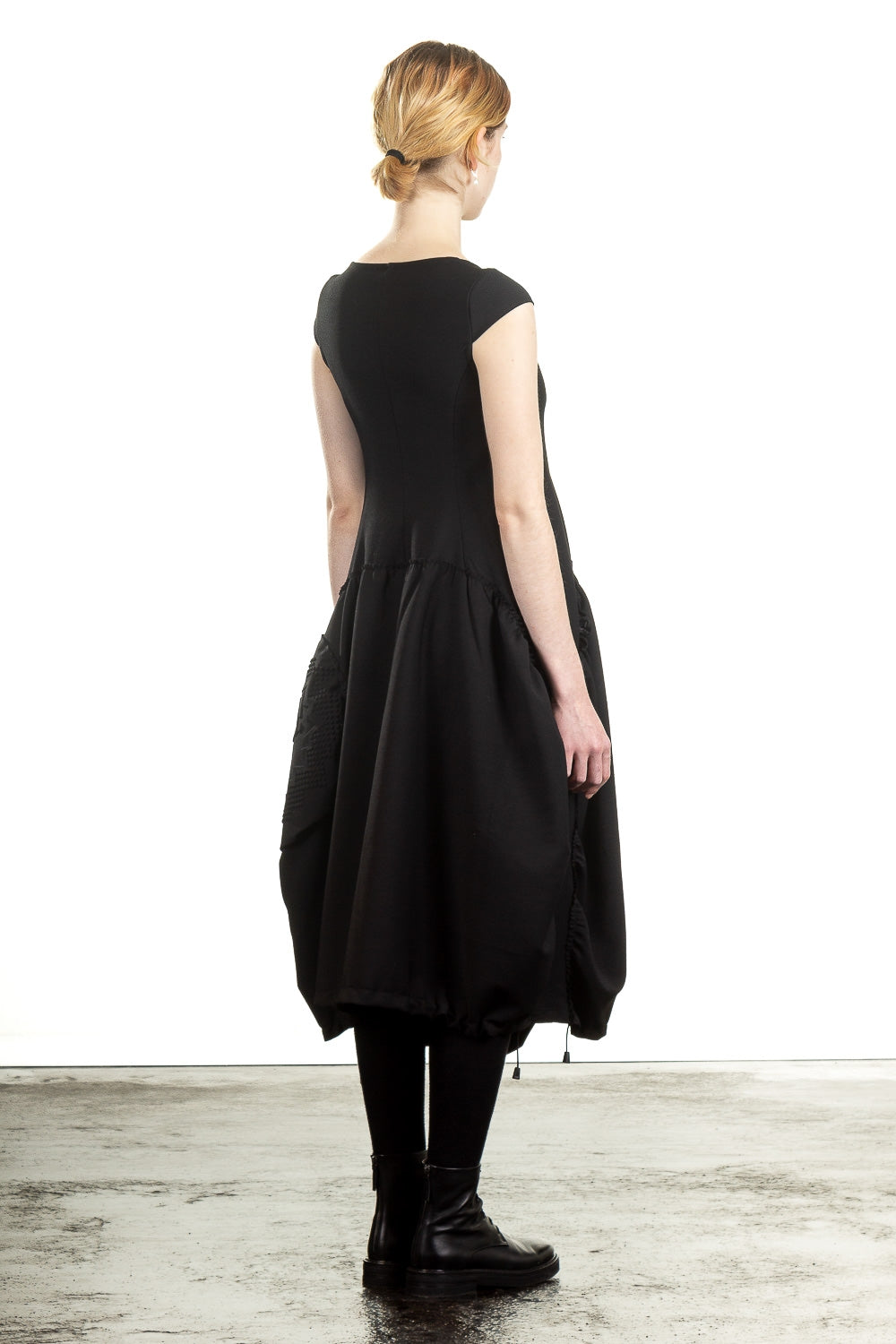 Rundholz Damen Midikleid Avantgarde schwarz