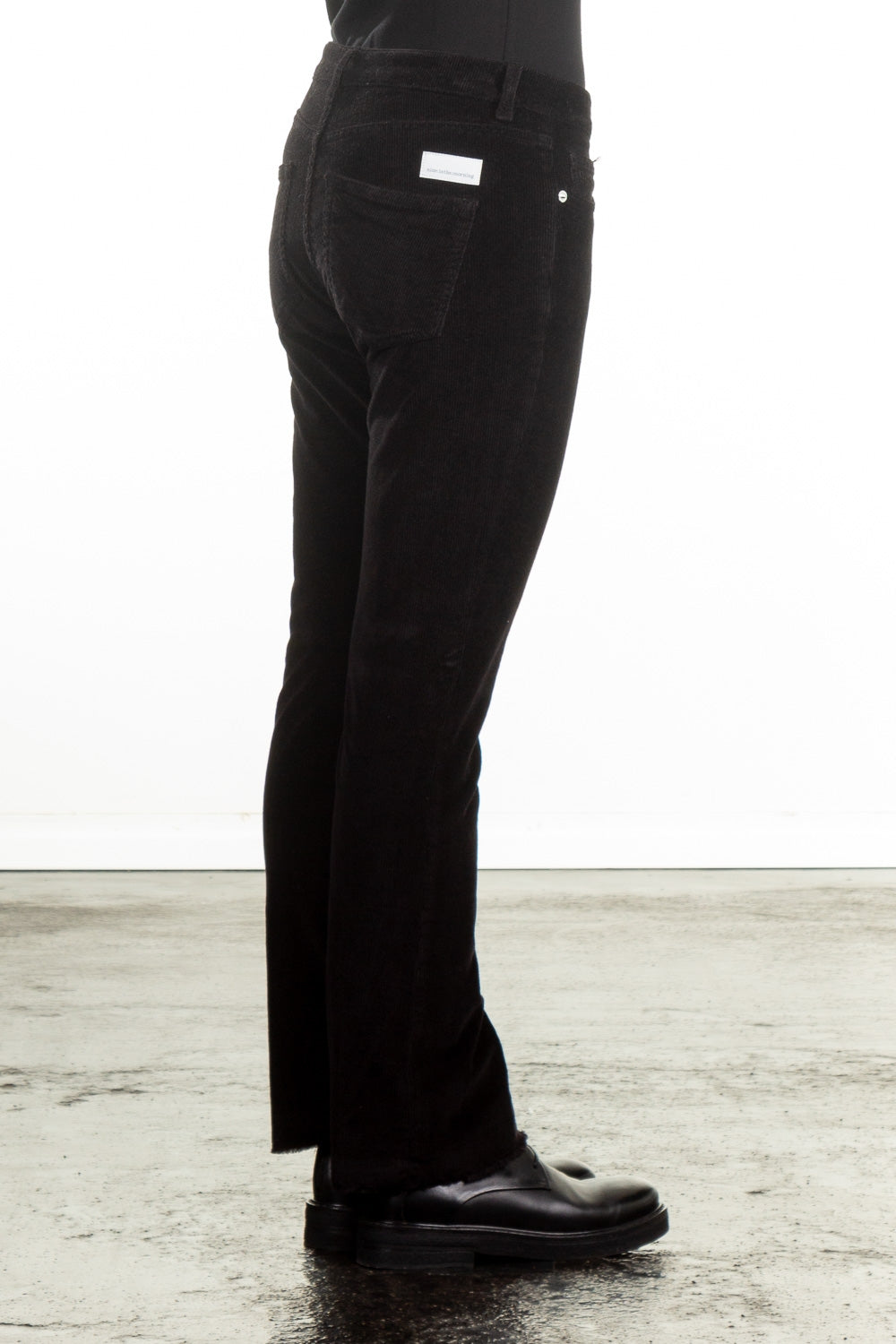 Nine In The Morning Damen 7/8 Cordhose Endless black