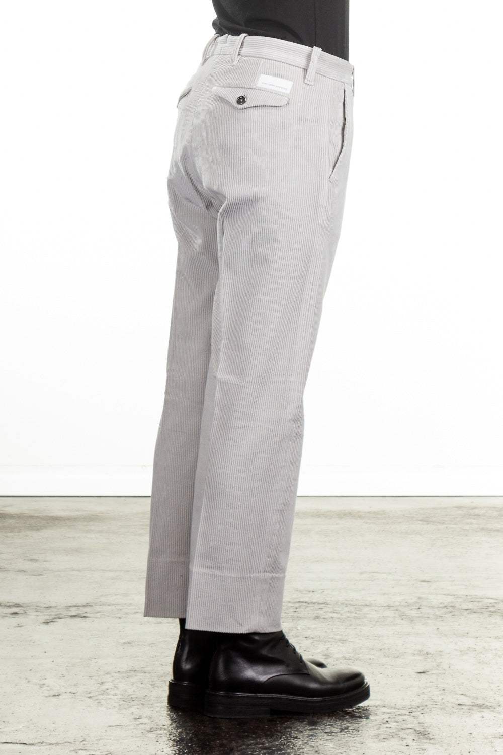 Nine In The Morning Damen Cropped Cordhose Lavinia wollweiß