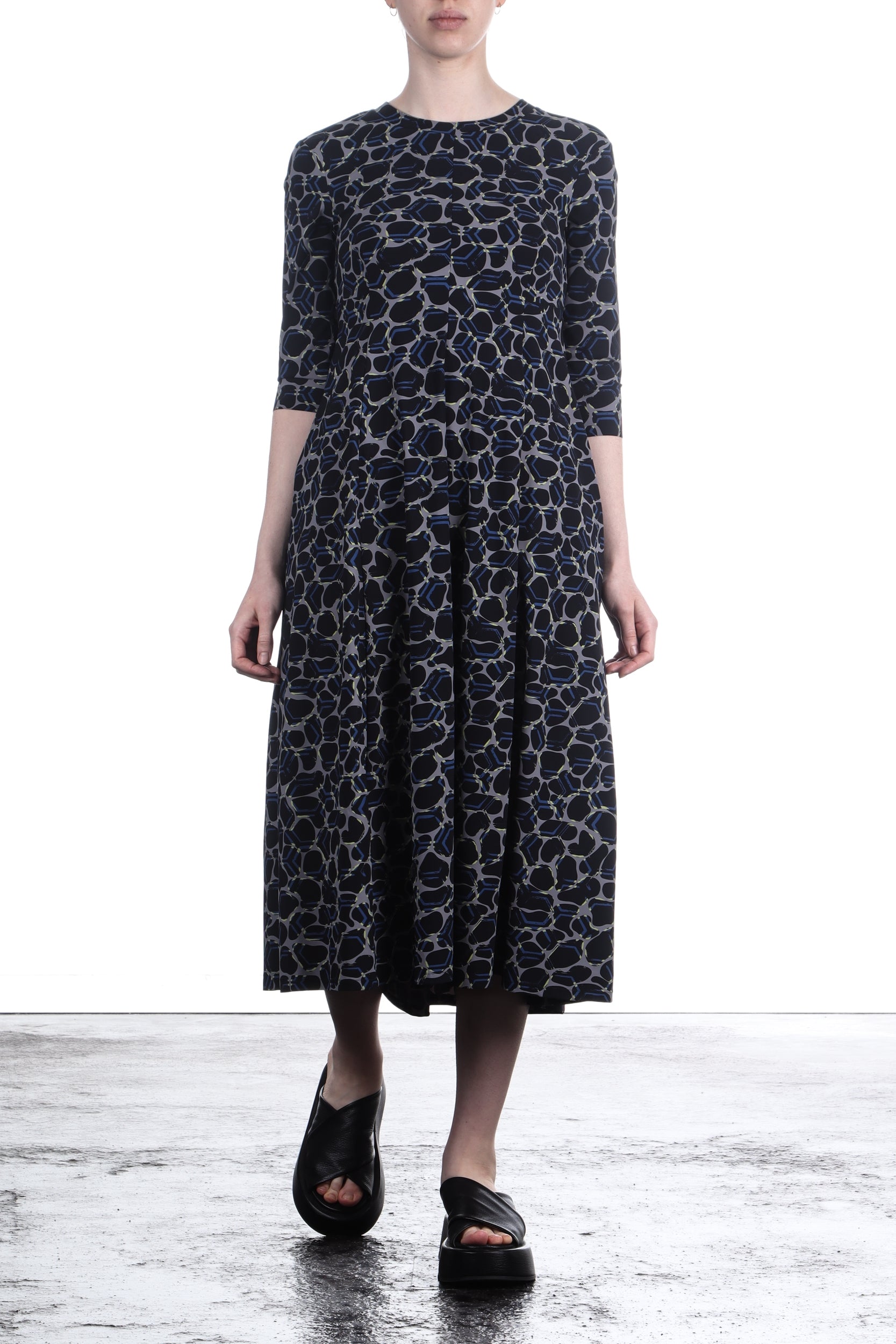 Schella Kann 2 Damen Stretch Kleid mit organic Print grau schwarz