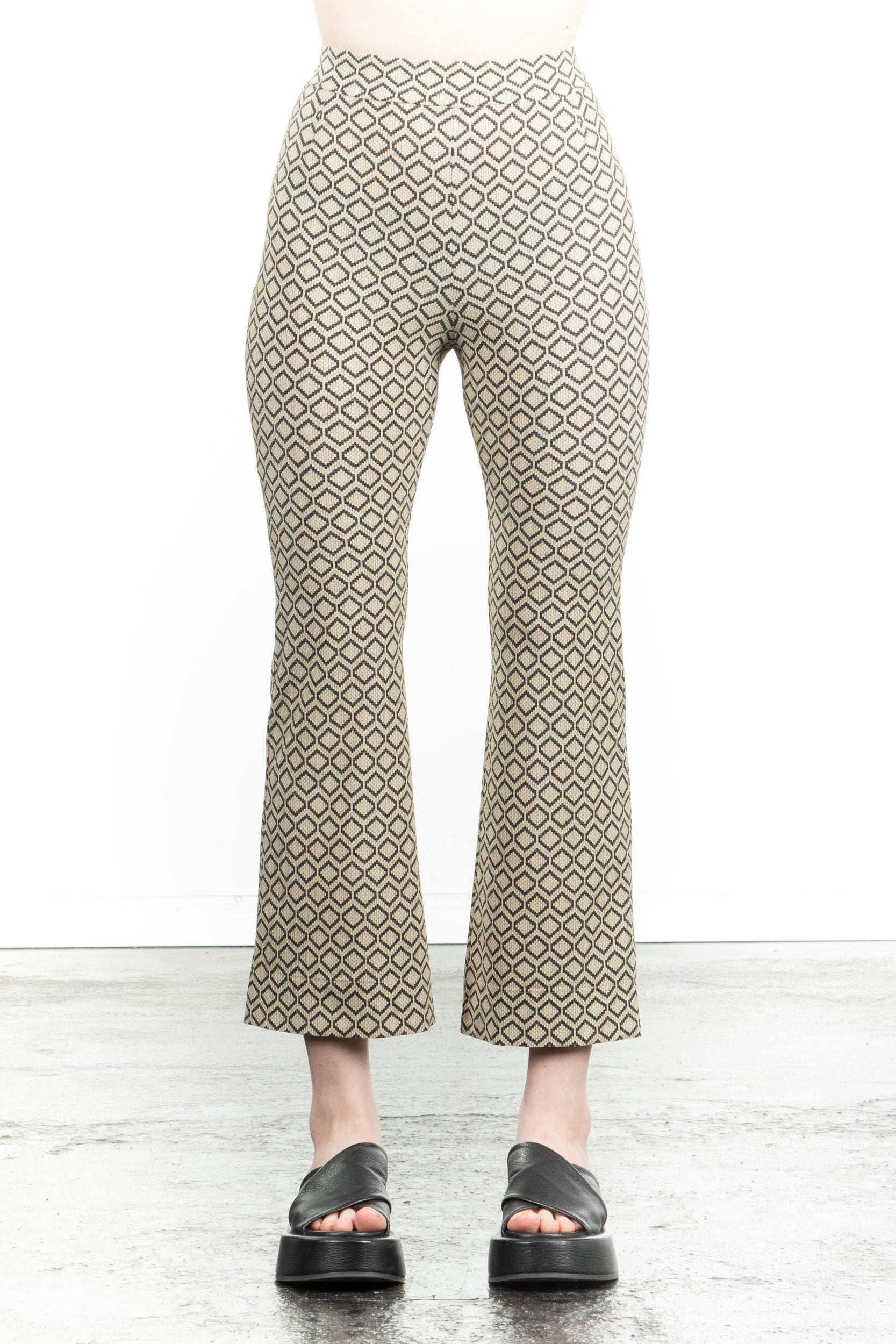 Schella Kann 2 Damen Schlaghose grafisch beige schwarz