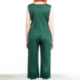 Pleats Please Issey Miyake Damen Plissé Top grün