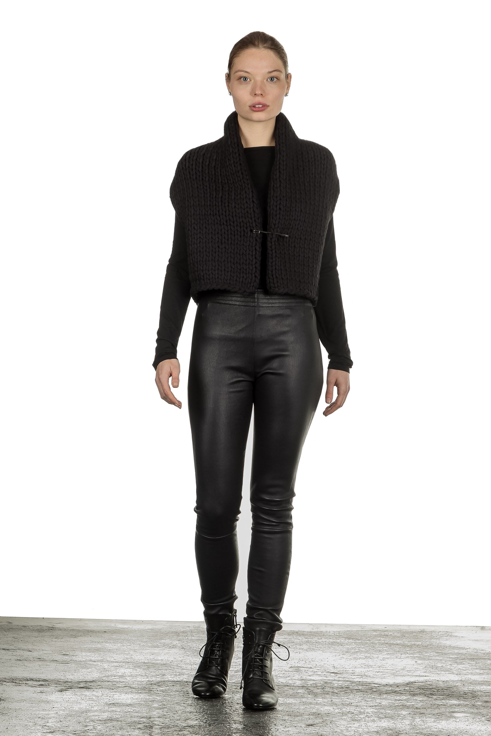 Sarah Pacini Damen Strickweste schwarz