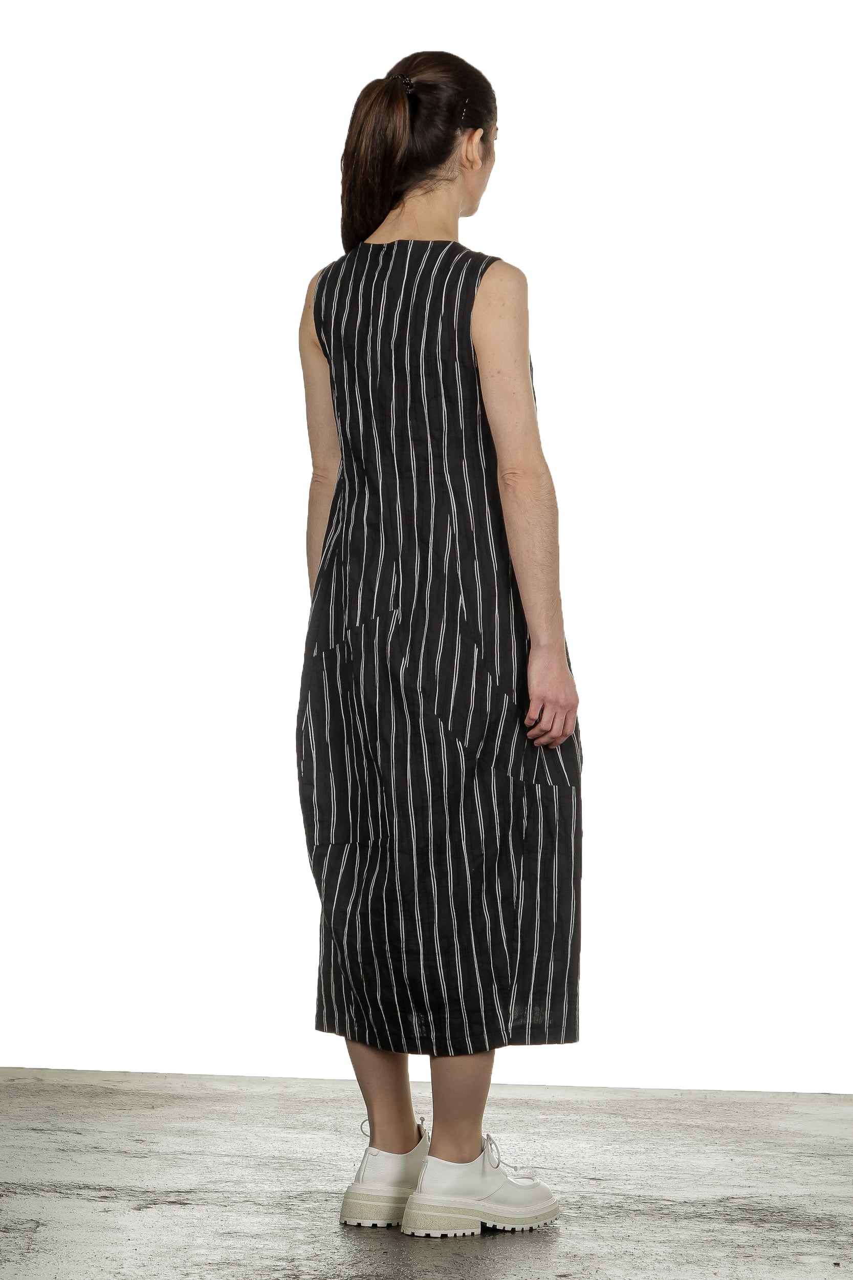 Yukai Damen Trägerkleid Asymetrisch mit Streifen schwarz
