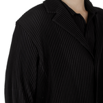 Homme Plissé Issey Miyake Herren Mantel schwarz