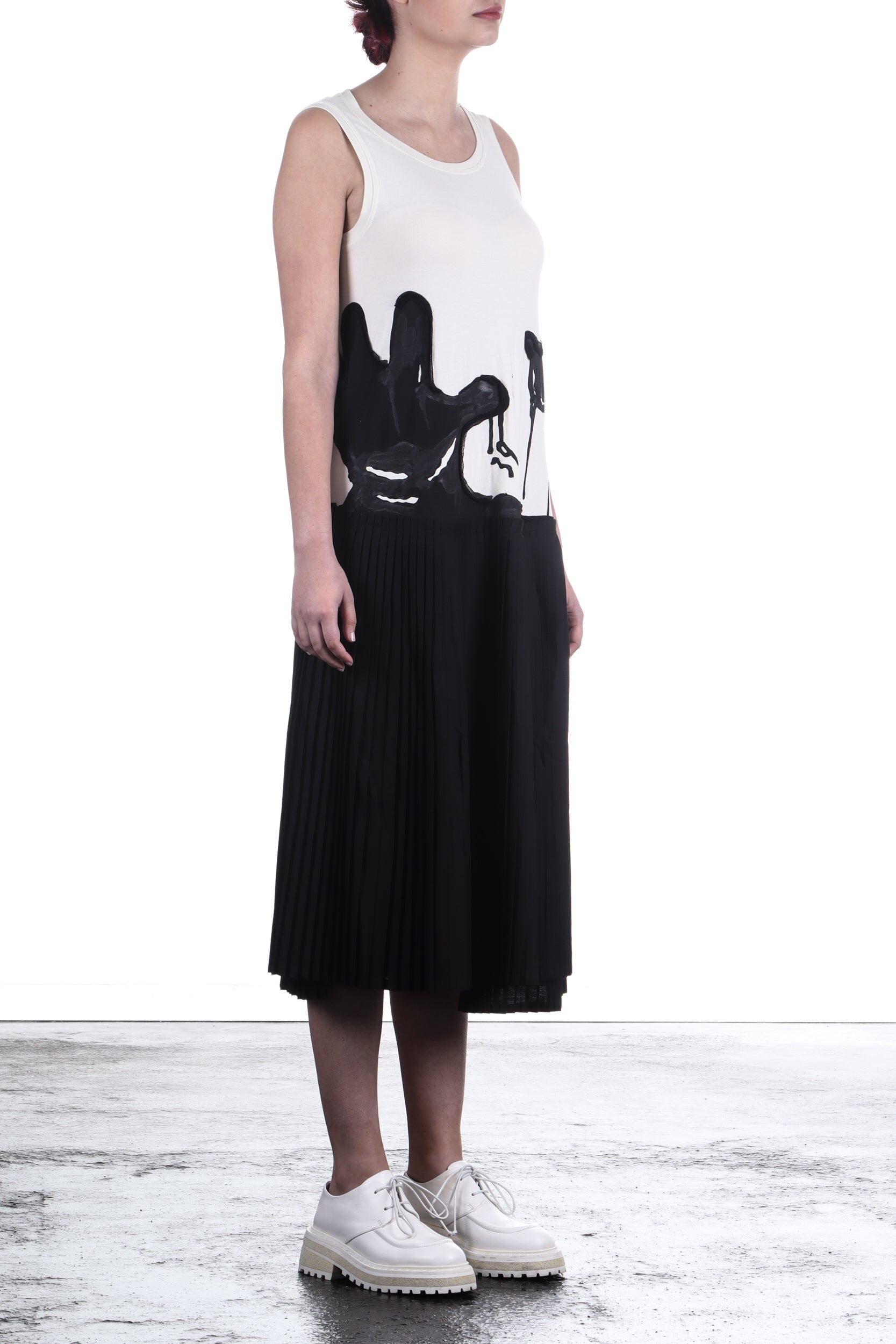 Rundholz Damen Kleid mit Plisseerock Nessel Print schwarz weiß