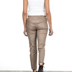 NOVE Damen Lammnappa Lederleggings mit weißem Streifen camel