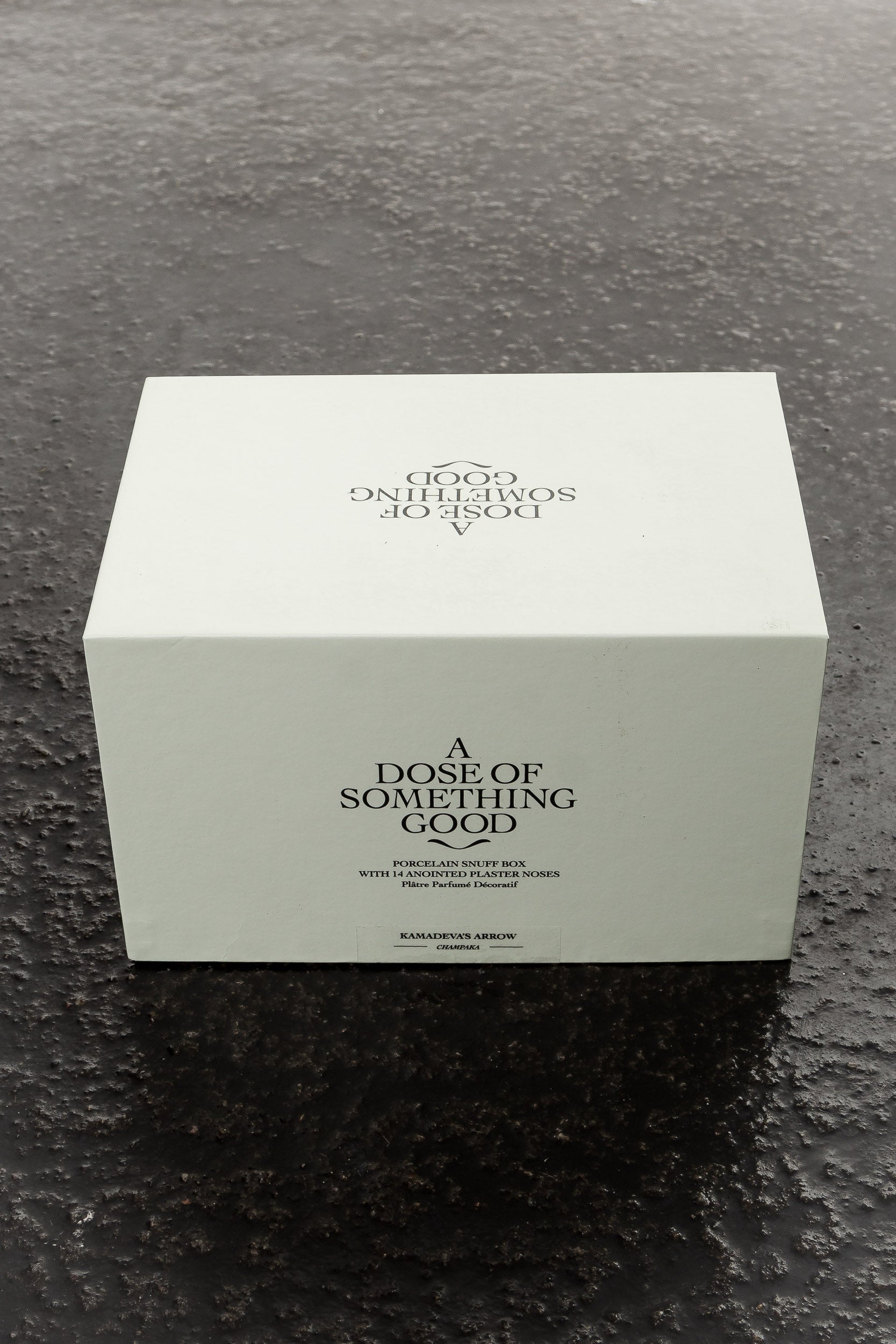 A DOSE OF SOMETHING GOOD Snuff Box KAMADEVA´S ARROW weiß