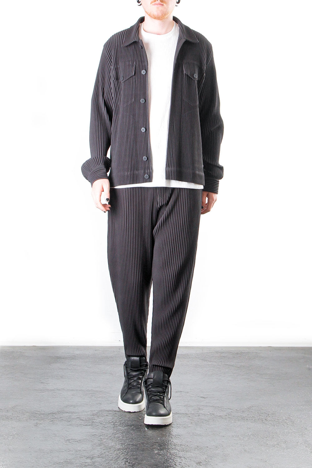 Homme Plissé Issey Miyake Herren Jacke schwarz