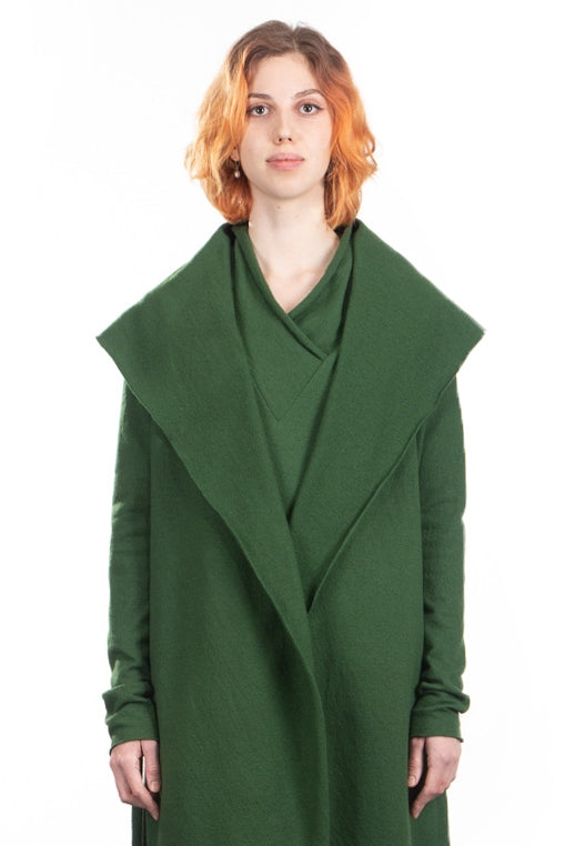Katharina Hovman Damen lange Schalkragenjacke aus Merinowolle grün