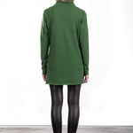 Katharina Hovman Damen langer Wollpullover mit Schalkragen grün