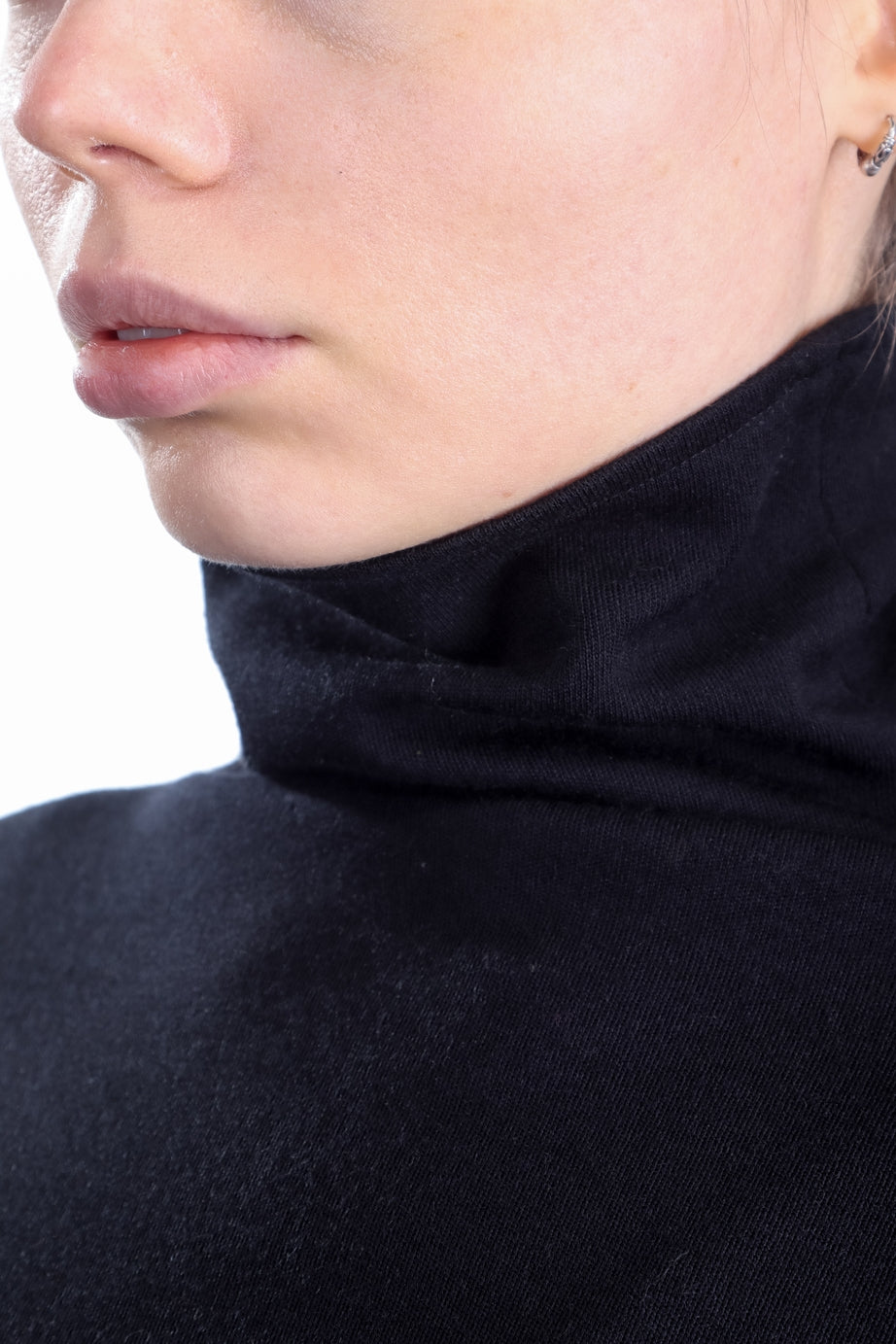 Katharina Hovman Damen Rollkragenpullover oversized schwarz