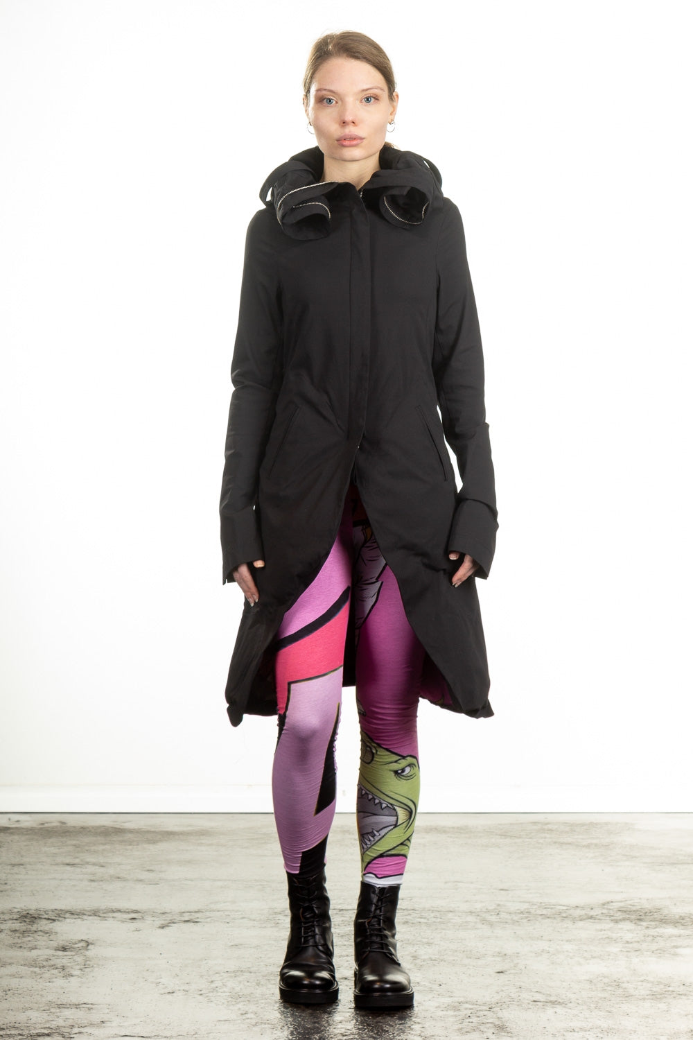 Rundholz Damen Mantel Comic schwarz