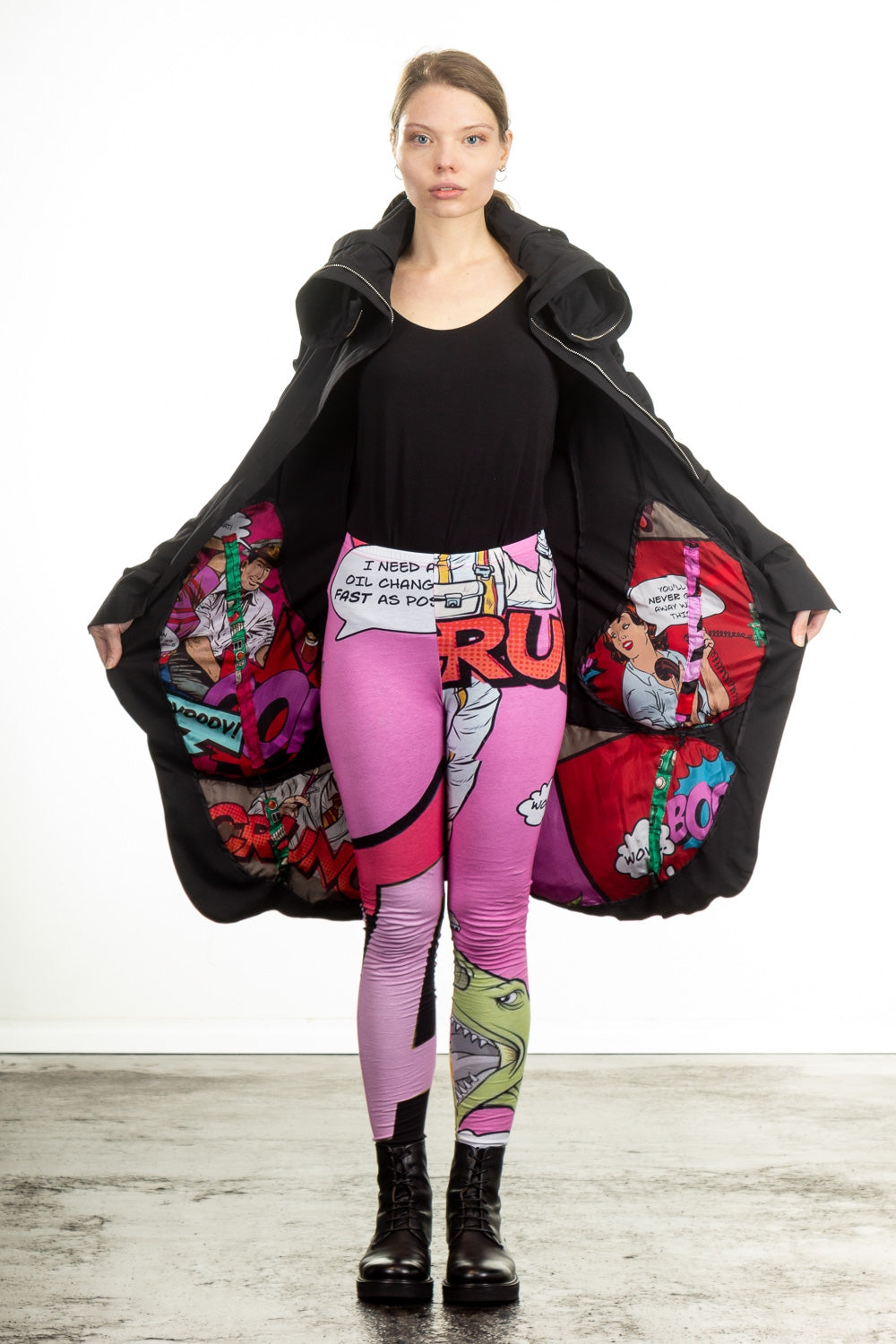 Rundholz Damen Mantel Comic schwarz