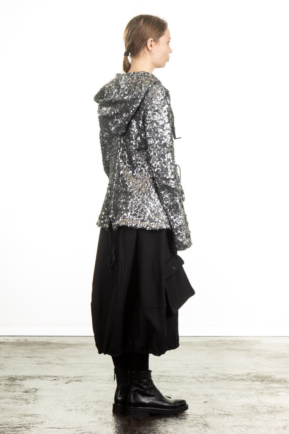 Rundholz  DIP Damen Kapuzenjacke Pailletten silber