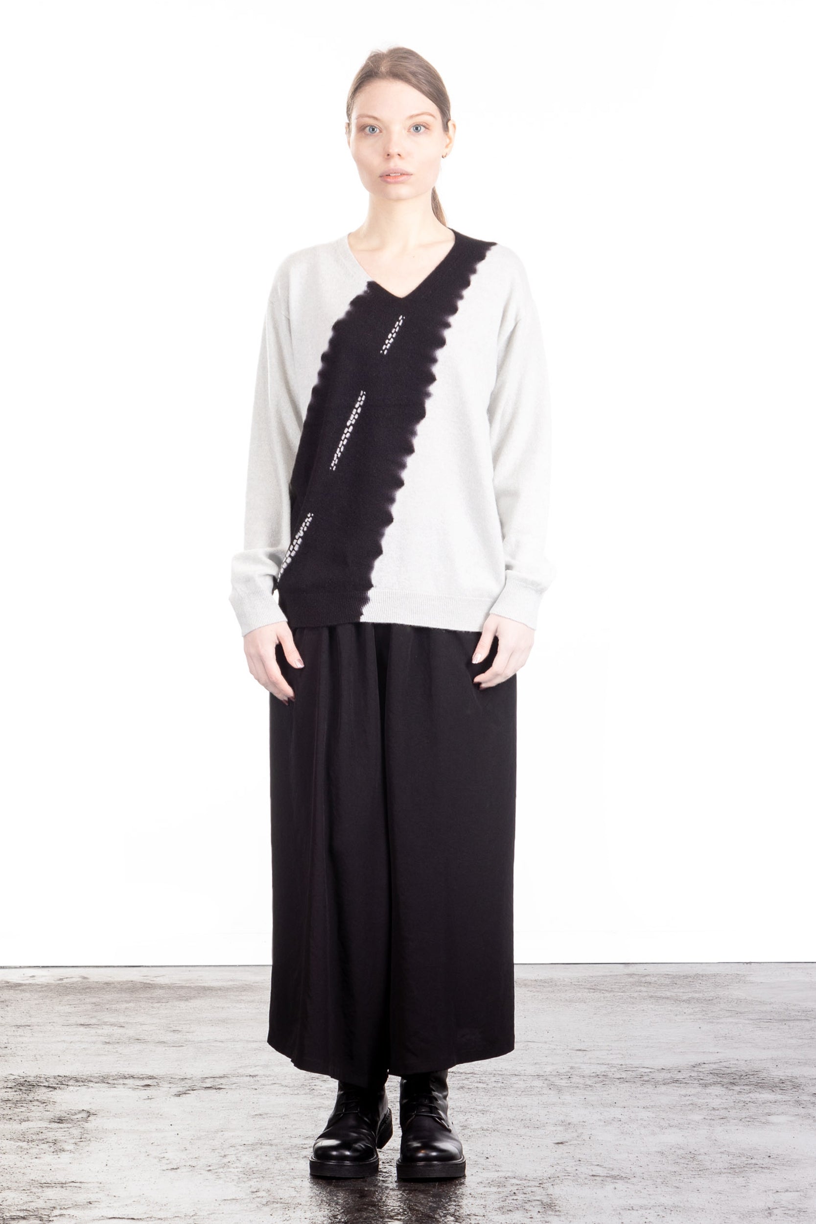 Suzusan Damen Kaschmir Pullover V-Ausschnitt schwarz hellgrau