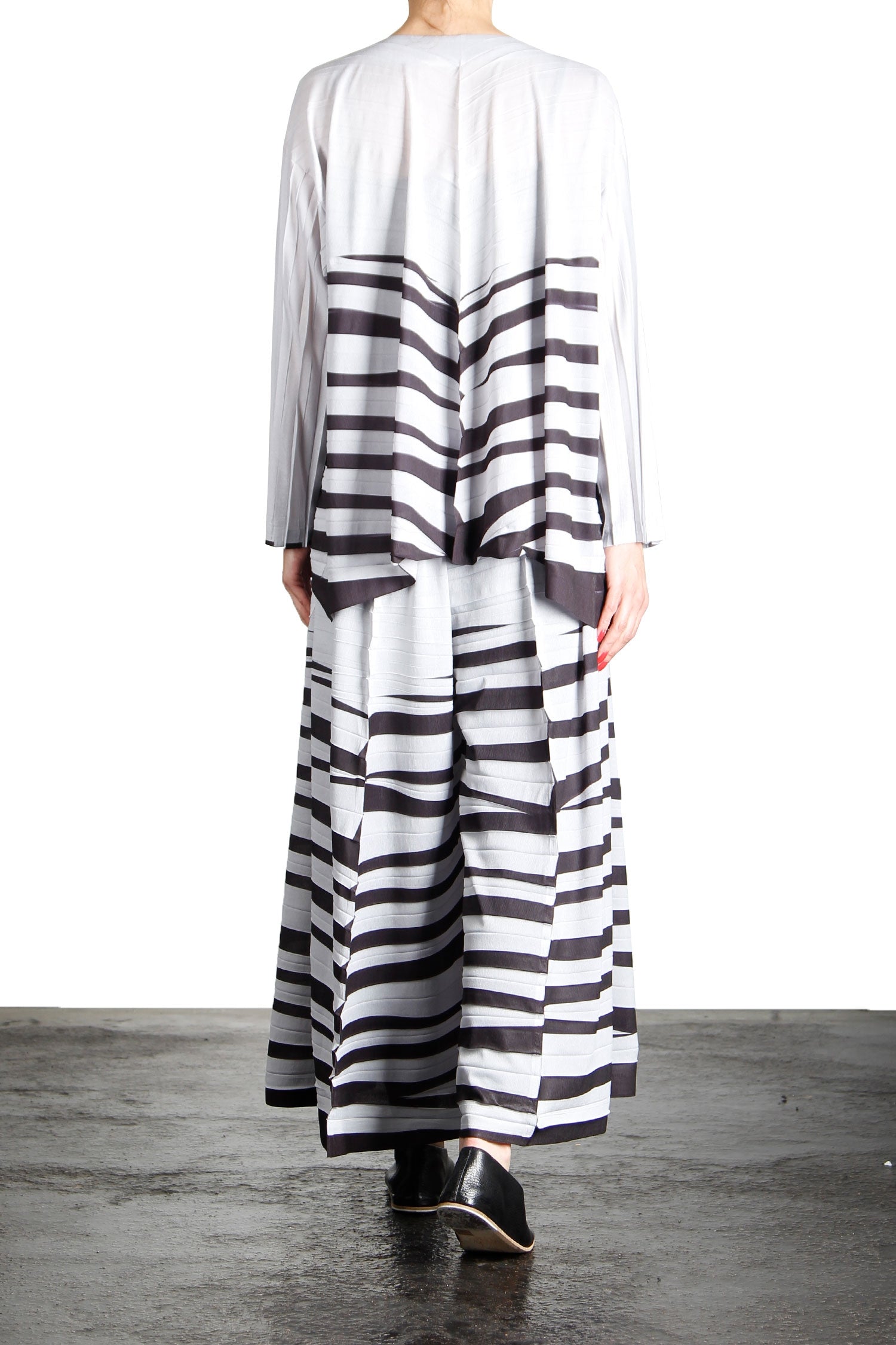 Issey Miyake Plissé Longsleeve Top Print schwarz weiß