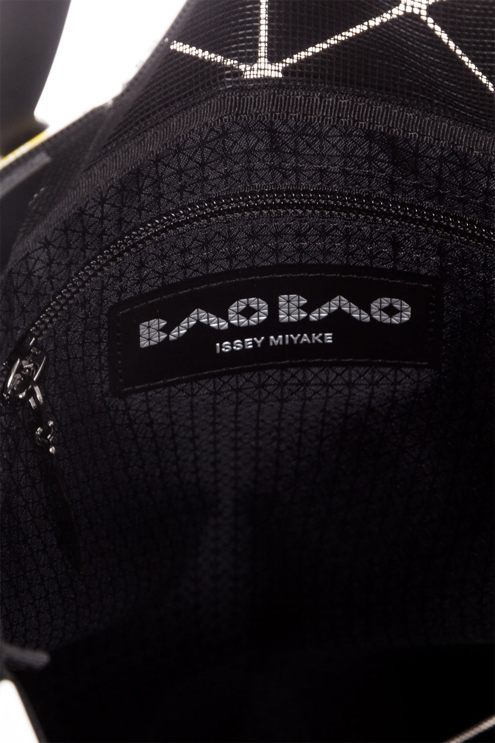 BAO BAO ISSEY MIYAKE Tasche gelb schwarz