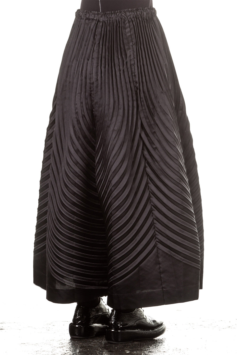 ISSEY MIYAKE Plissee Hoserock schwarz