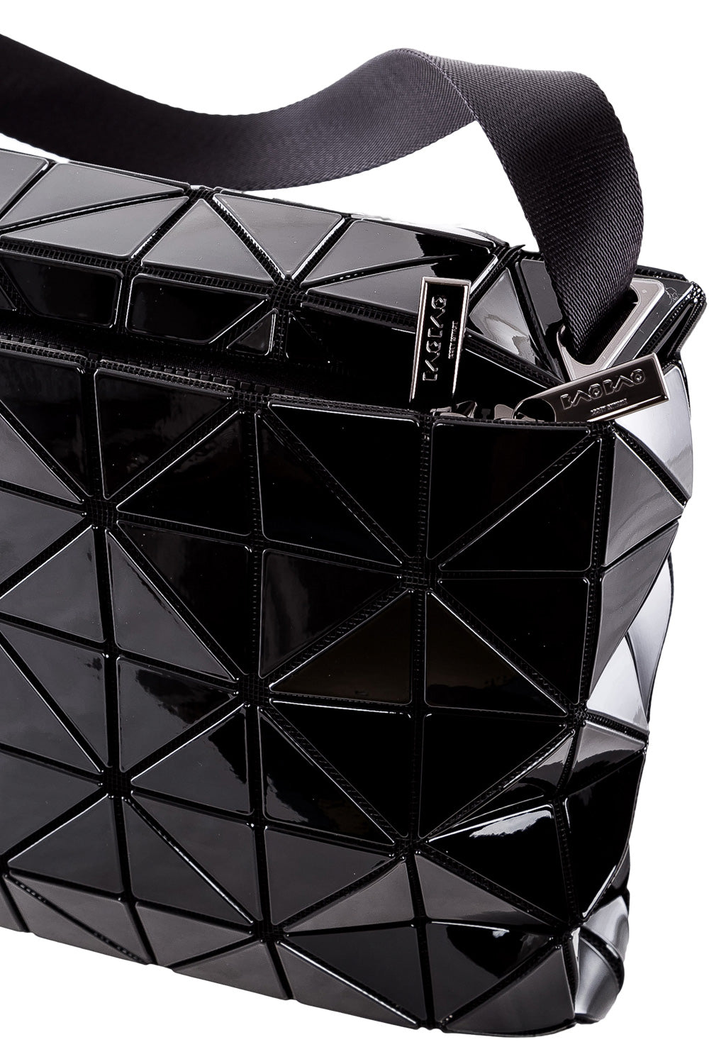BAO BAO ISSEY MIYAKE CARTON S LARGE MESSENGER BAG  schwarz