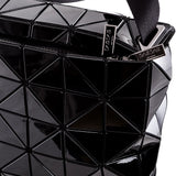 BAO BAO ISSEY MIYAKE CARTON S LARGE MESSENGER BAG  schwarz