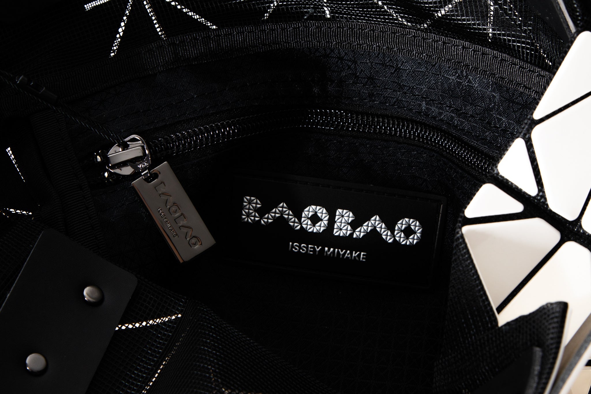 BAO BAO ISSEY MIYAKE Handtasche CARAT hellbeige