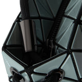 BAO BAO ISSEY MIYAKE Schultertasche LOOP METALLIC ash green Kordelriemen Detail