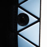 BAO BAO ISSEY MIYAKE Handtasche CRYSTAL MATTE hellblau Verschluss Detail