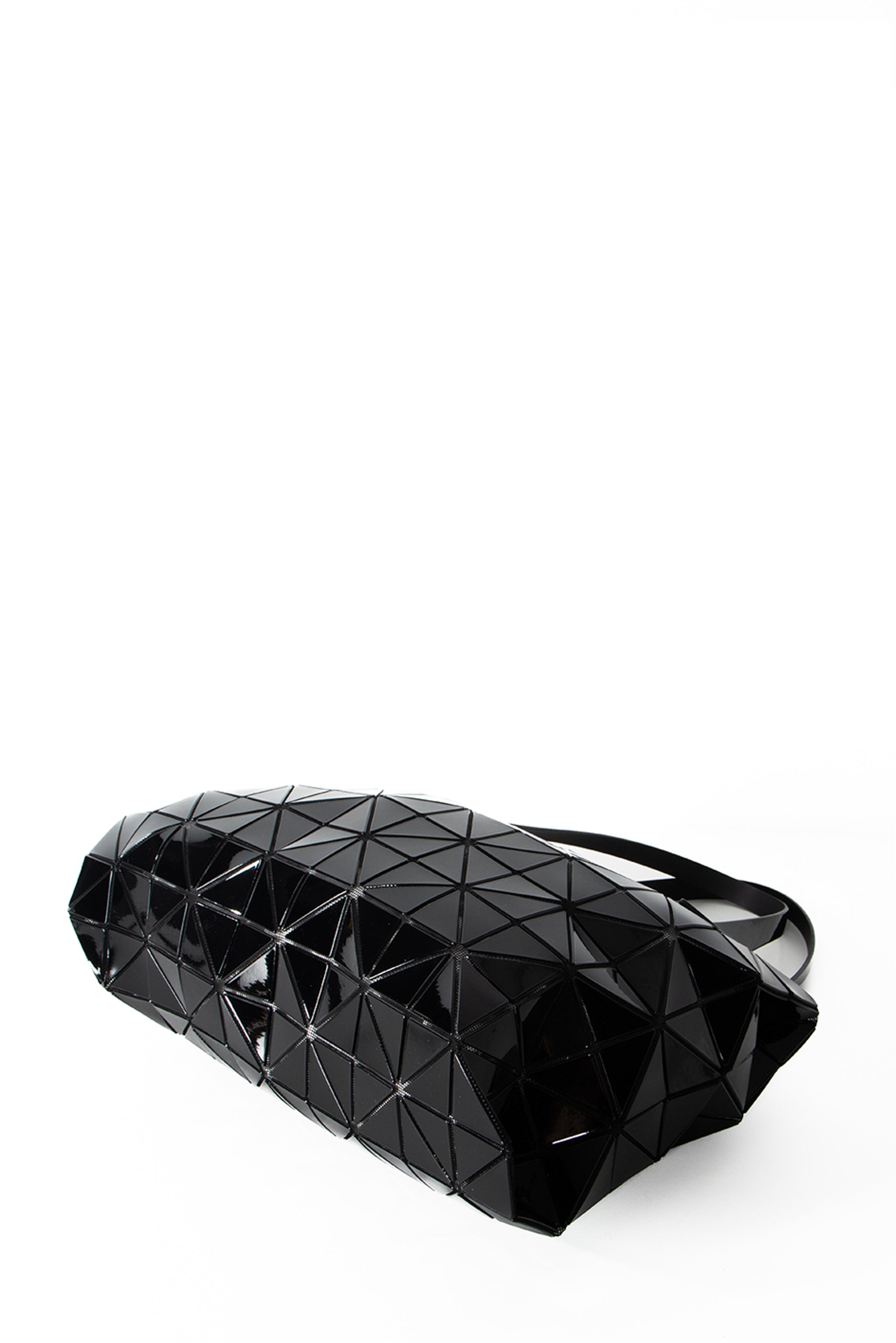 BAO BAO ISSEY MIYAKE Shopper CARTON schwarz Liegeansicht