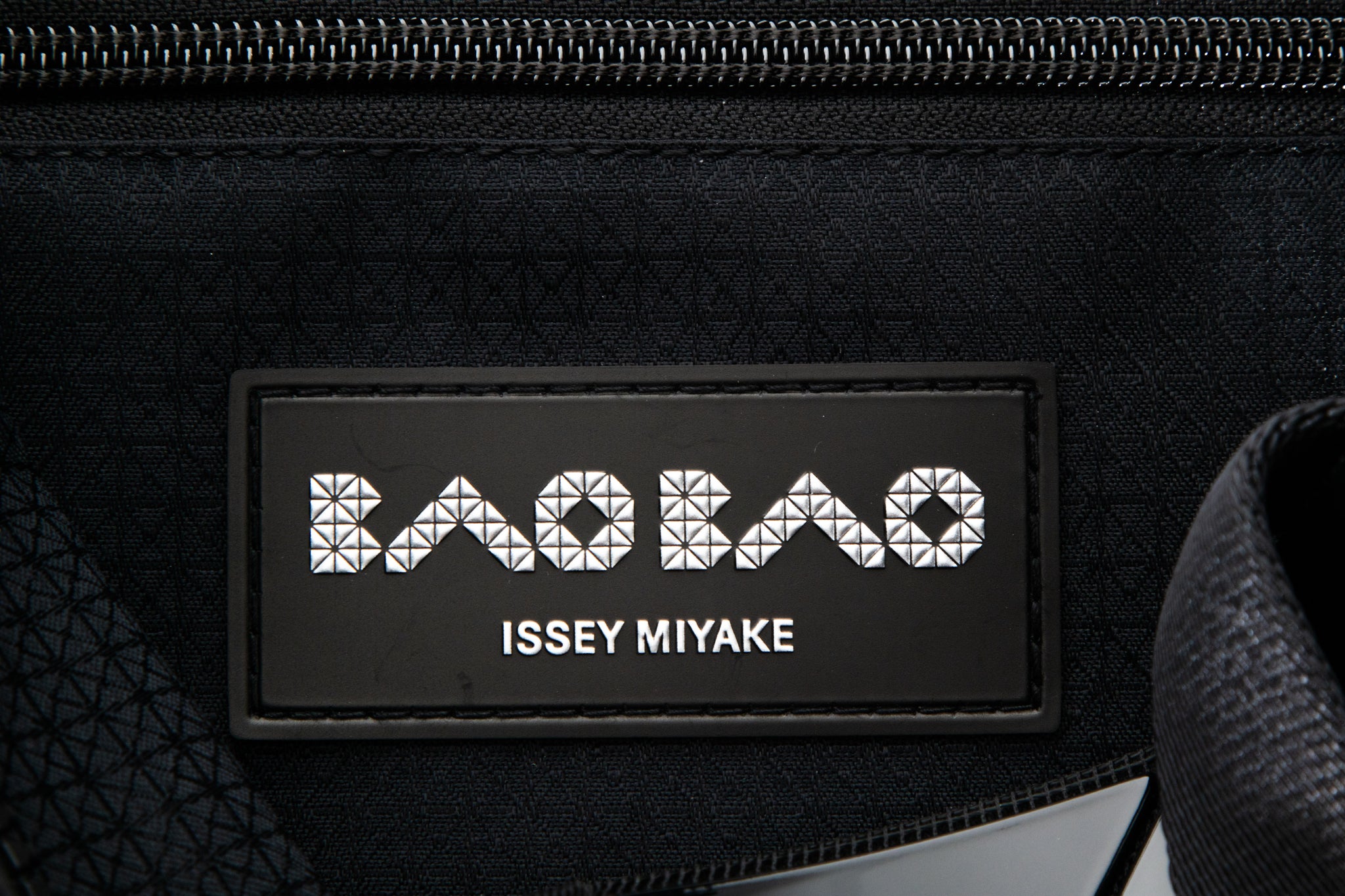 BAO BAO ISSEY MIYAKE Umhängetasche LUCENT schwarz – Ansicht 5