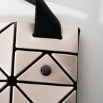 BAO BAO ISSEY MIYAKE Umhängetasche LUCENT beige Detail