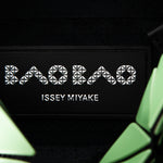BAO BAO ISSEY MIYAKE Umhängetasche CUBOID grün – Ansicht 4