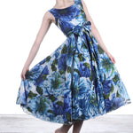 SAMANTHA SUNG Damen Träger-Kleid ASTER mit floralem Print weiß blau