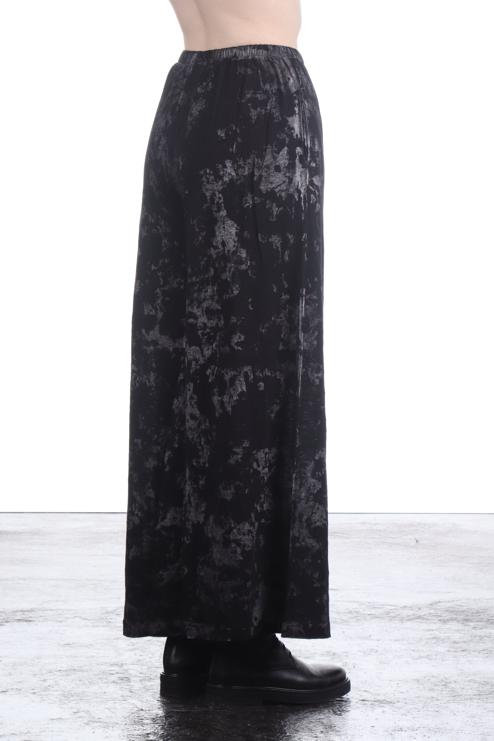 AVANT TOI Damen Hose weit mit elastischem Bund Camouflage schwarz grau