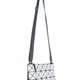 BAO BAO Issey Miyake Schultertasche PRISM KANGAROO hellgrau anthrazit