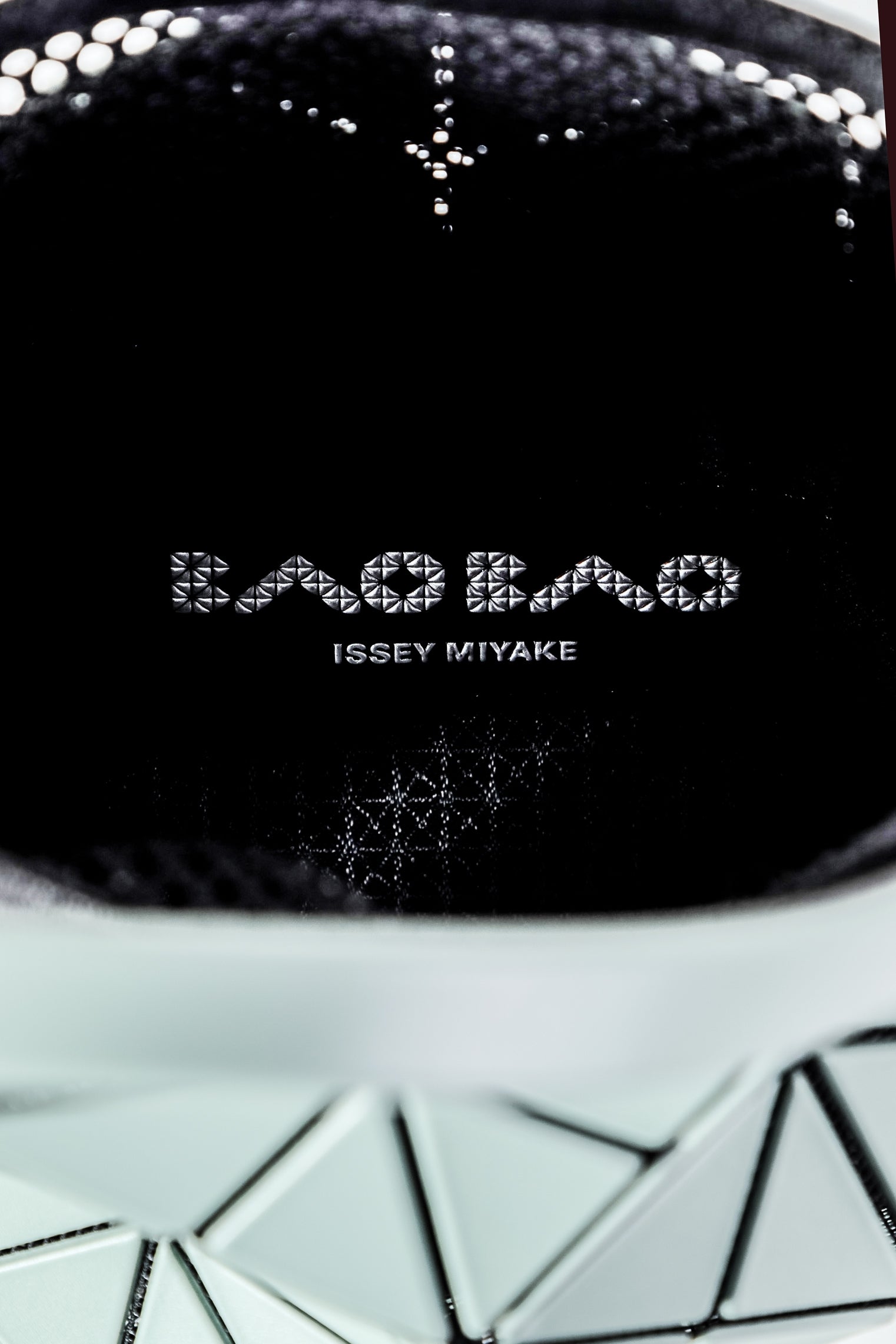 BAO BAO ISSEY MIYAKE Handtasche LUCENT BOXY khaki
