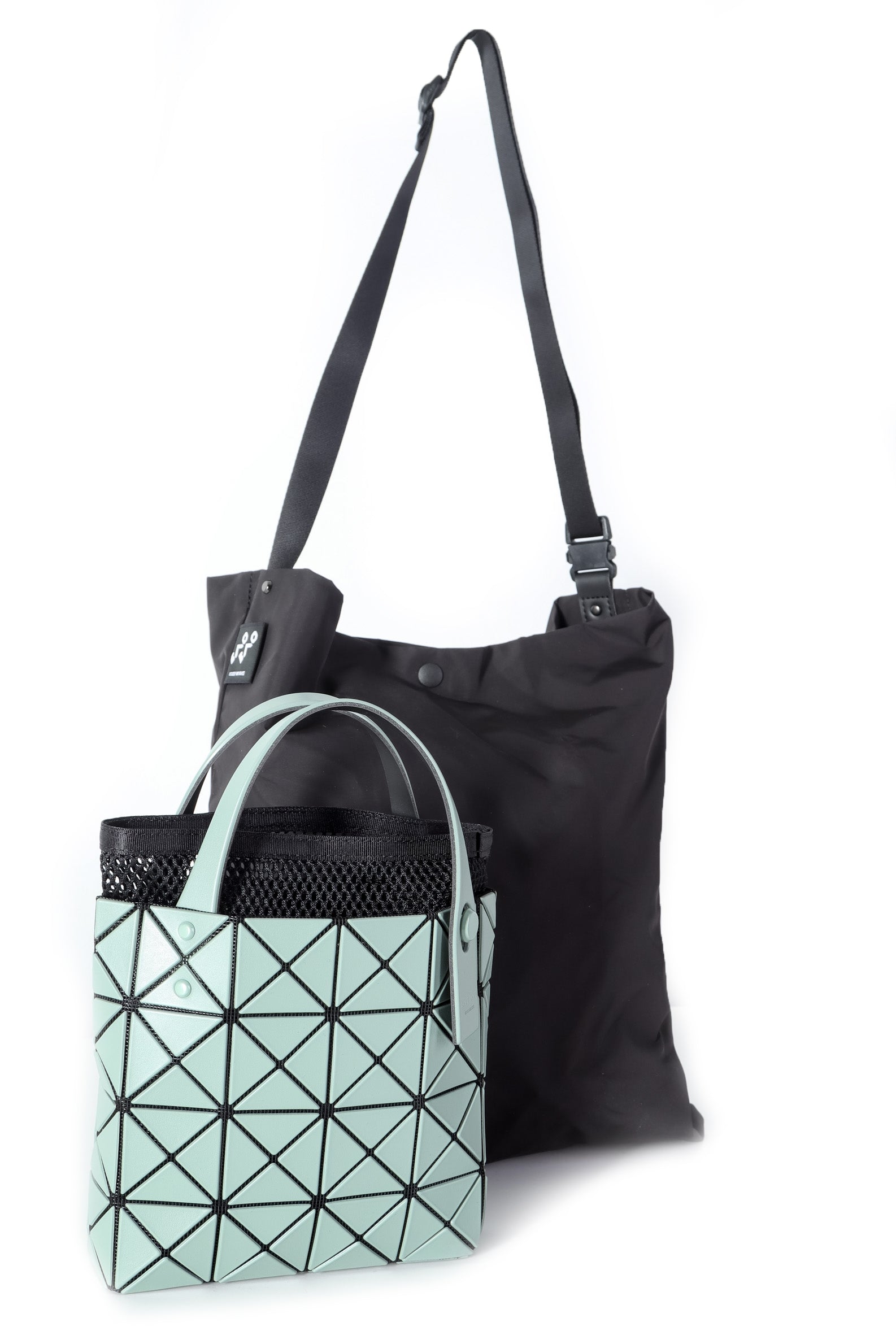 BAO BAO ISSEY MIYAKE Handtasche LUCENT BOXY khaki