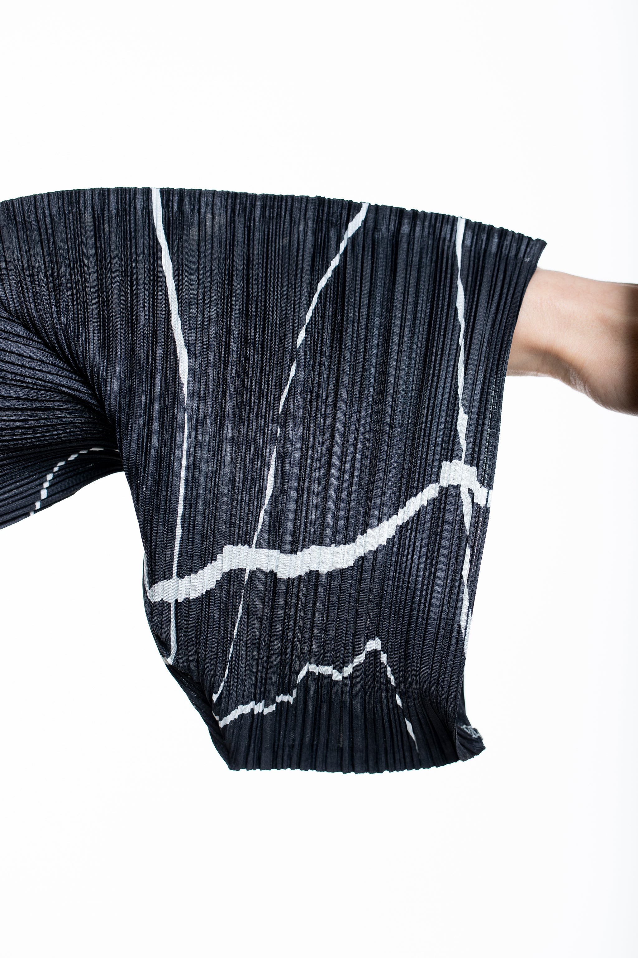 Pleats Please Issey Miyake Damen Plissee Tunika PAUSE schwarz Detail