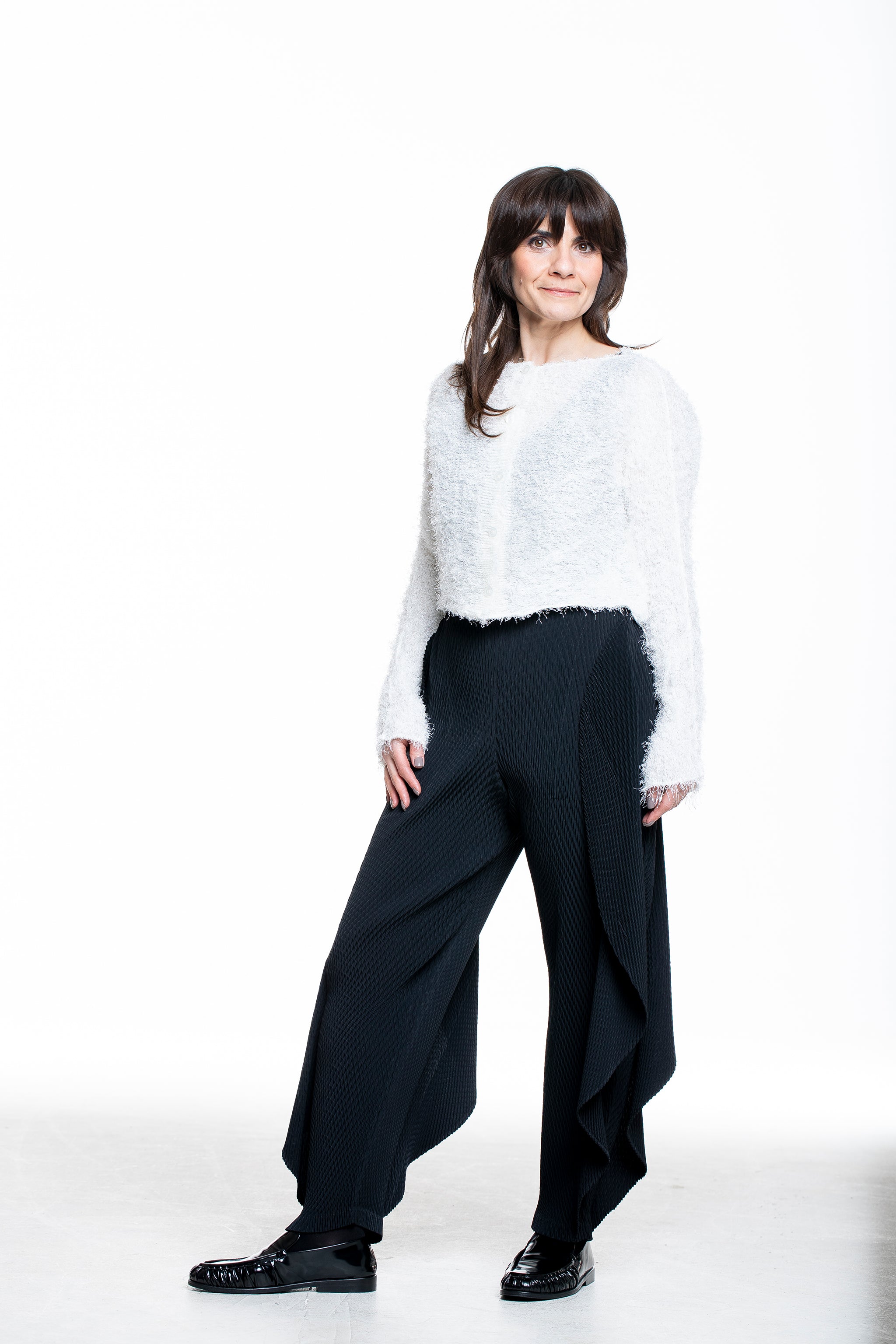 Issey Miyake Damen Cardigan SHIFTED FUZZY PLEATS off-white