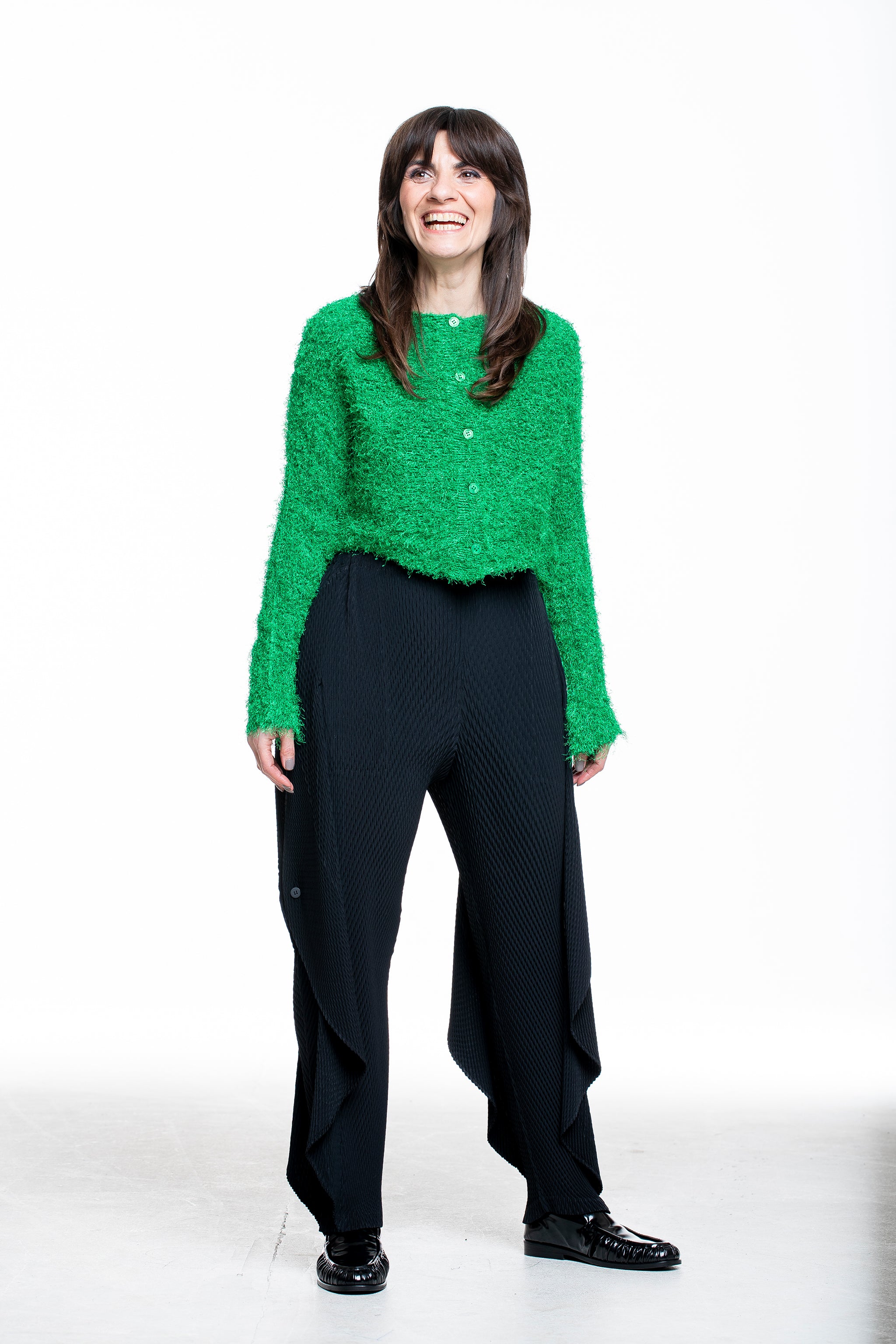 Issey Miyake Damen Cardigan SHIFTED FUZZY PLEATS grün