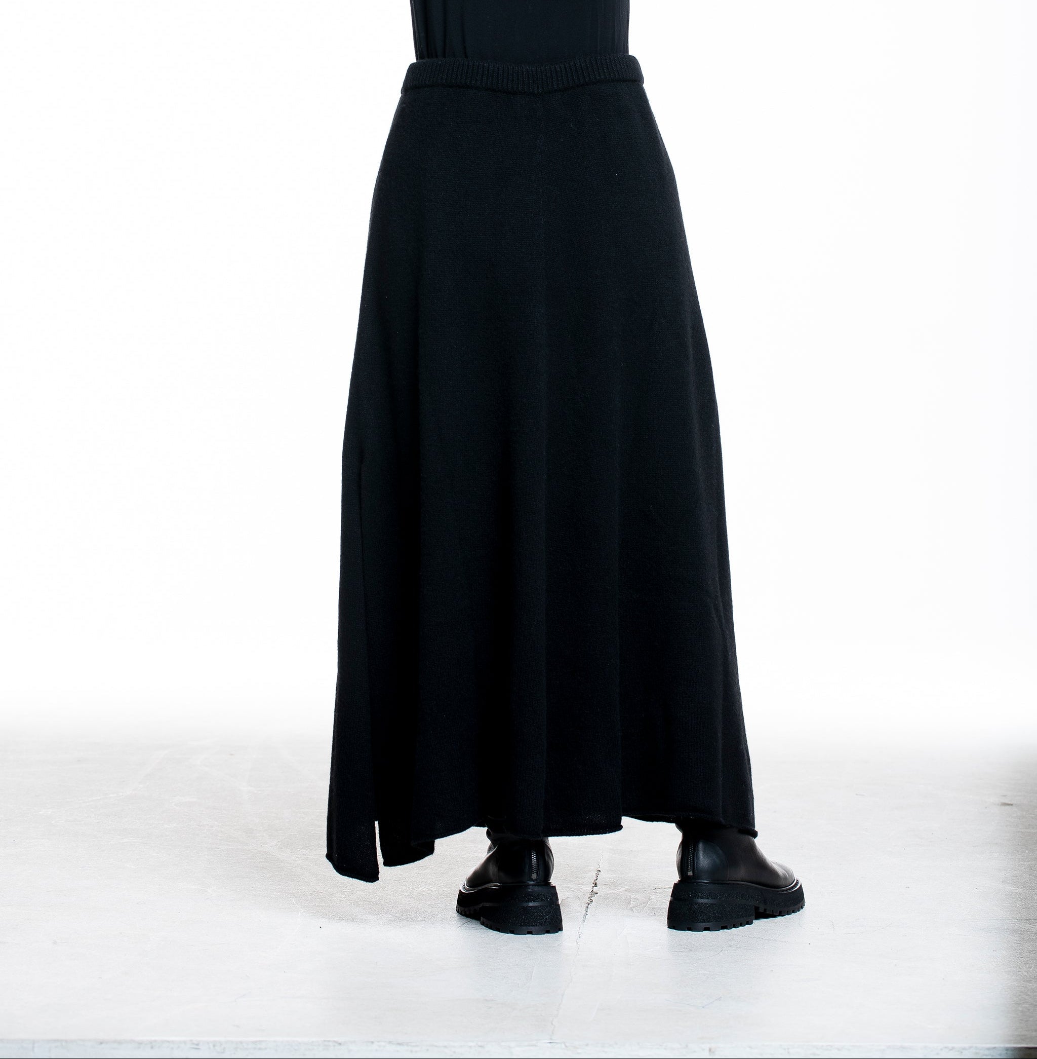 The Elder Statesman Damen Kaschmir Maxi-Rock schwarz - Rückansicht