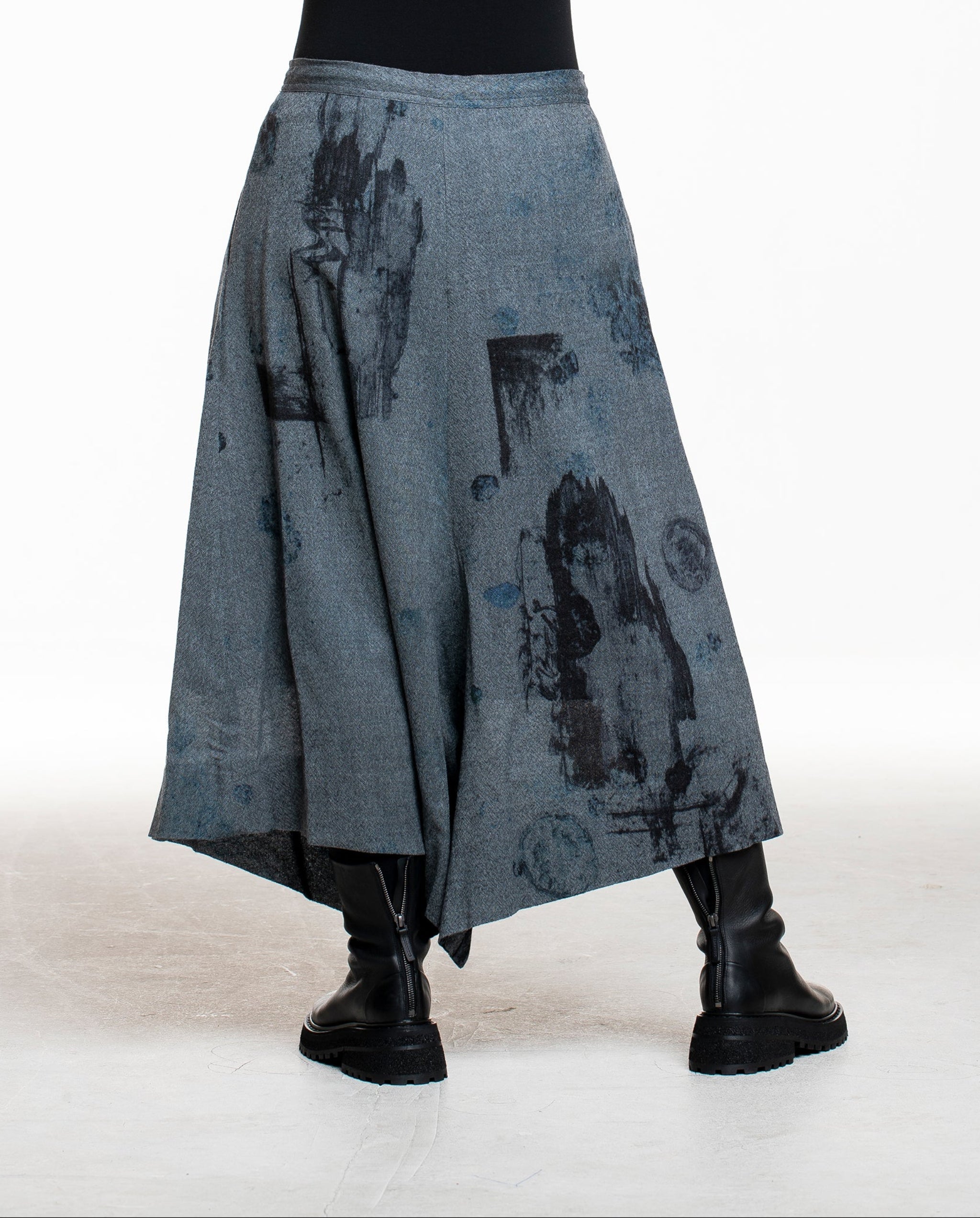 Y’s Yohji Yamamoto Hosenrock, grau, Print – Bewegung