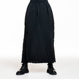 Issey Miyake langer Faltenrock schwarz, Frontansicht