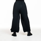 Issey Miyake weite Faltenhose schwarz, Rückansicht