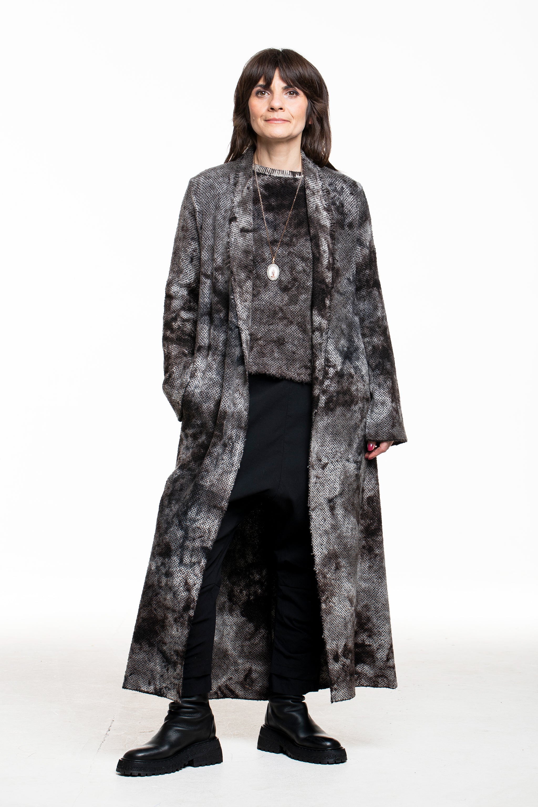 Avant Toi Damen Camouflage Mantel anthrazit