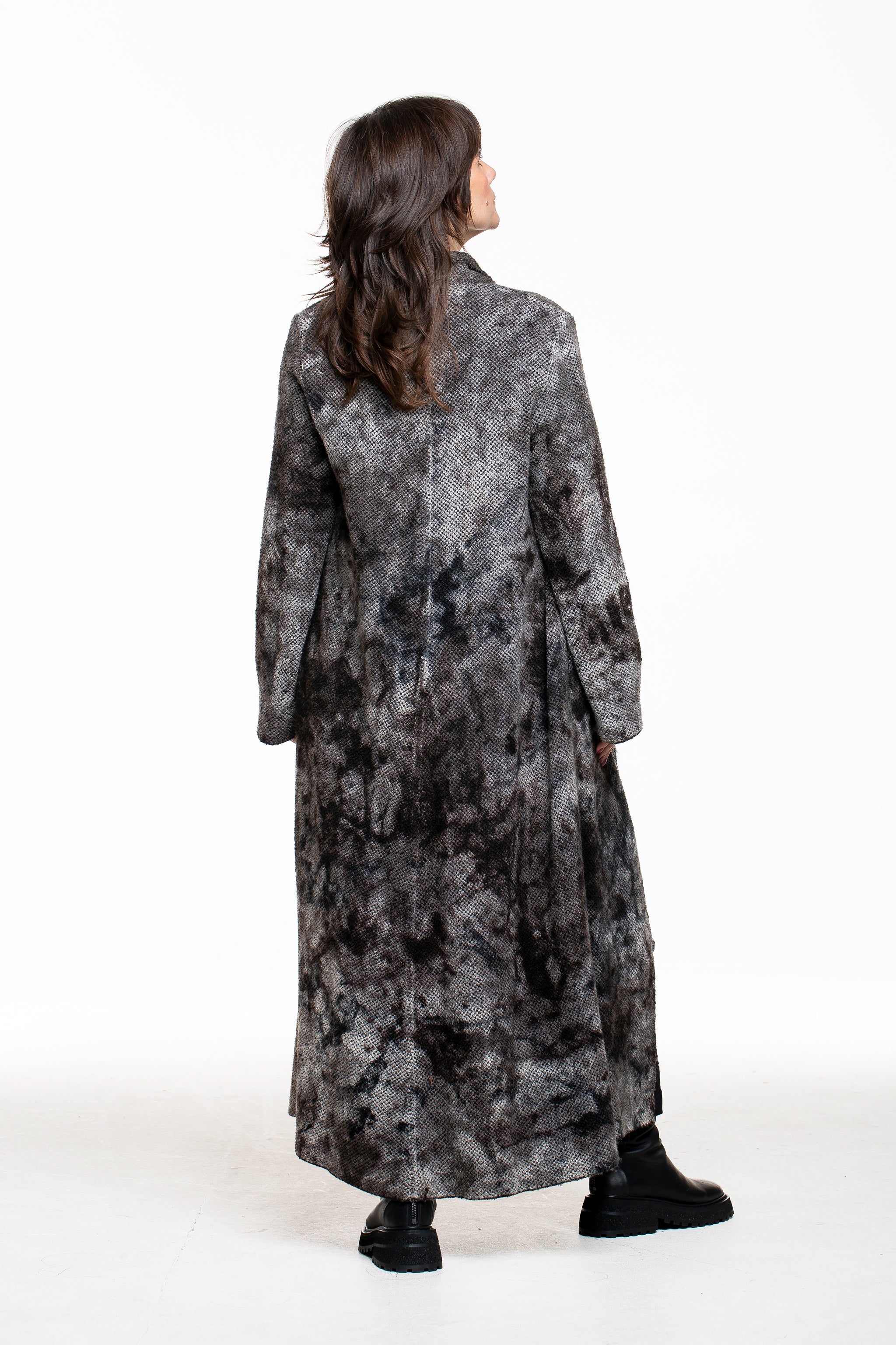 Avant Toi Damen Camouflage Mantel anthrazit – Rückenansicht
