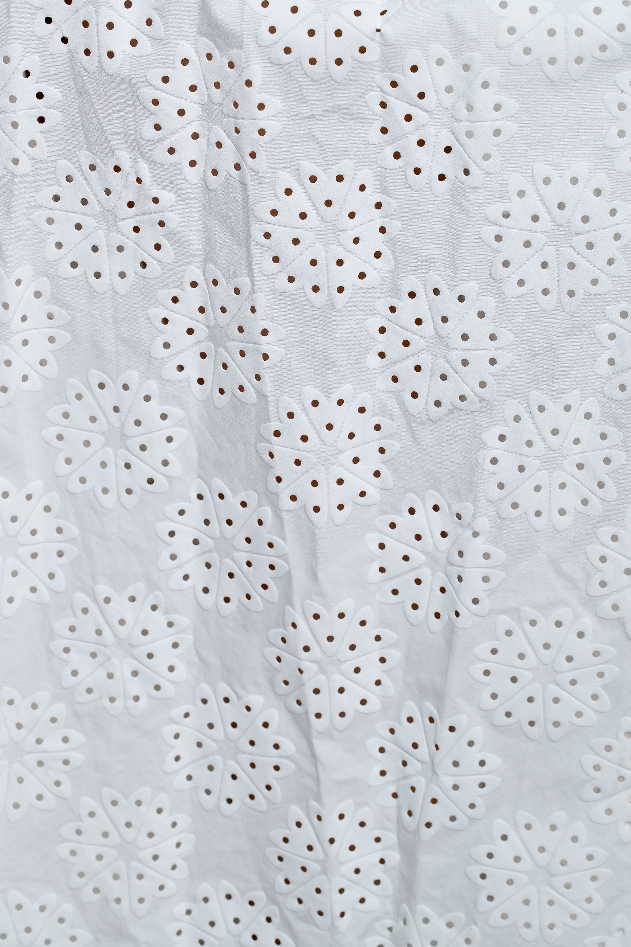 Comme des Garçons Rockhose weiß Detail Lochstickerei