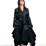 Comme des Garçons Damen Jacke mit Volantstruktur schwarz Vorderansicht