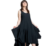 Comme des Garçons Damen Kleid schwarz Detail Volumen und Saum