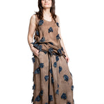 Uma Wang Tara Top beige getragen mit passendem Gillian Rock